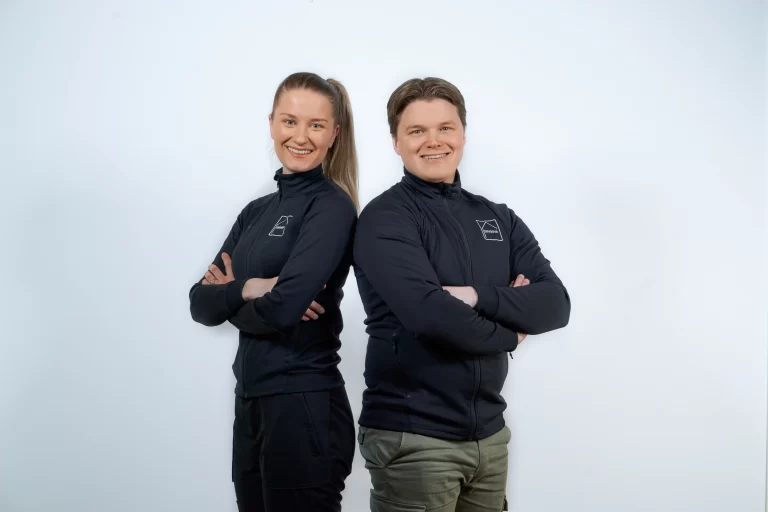Hyväntuuliset siivoovan siivoojat